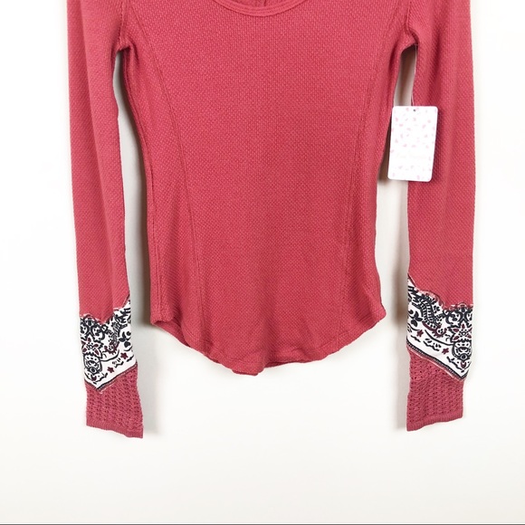 Free People Bandana Cuff Thermal In - Picture 3 of 7